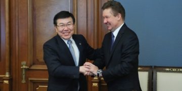 Gazprom and Mitsui discuss Sakhalin II and Baltic LNG