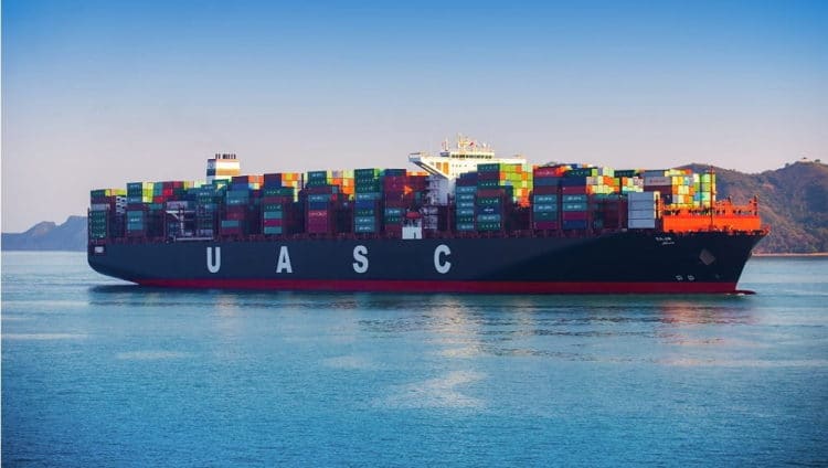 Hapag-Lloyd first in world to convert large container ship to LNG