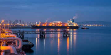 Turkiye signs 15bn cubic meters LNG contracts