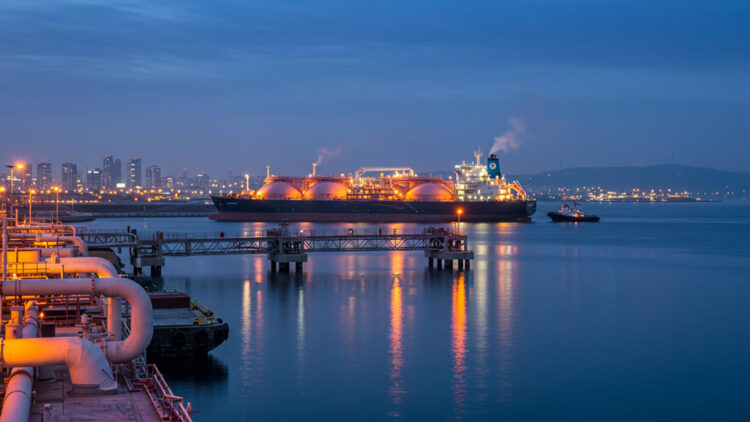 Turkiye signs 15bn cubic meters LNG contracts
