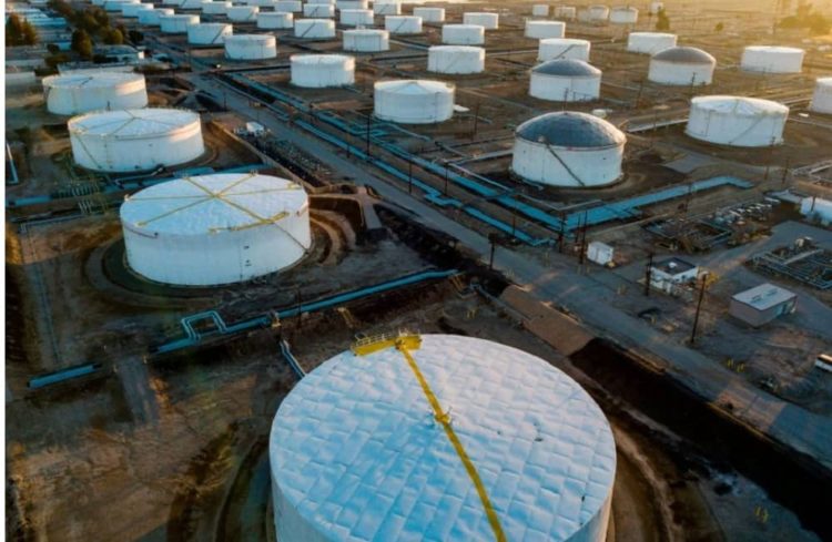 Oil prices increase due to less than expected rise in US stockpiles
