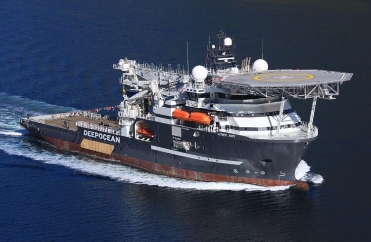 DeepOcean charters offshore support vessel to strengthen customers oil and gas, renewables assets