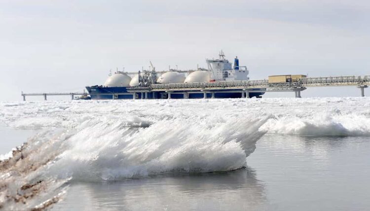 Japan Firms Lose Billion Dollars Plus On Russian Gas Assets