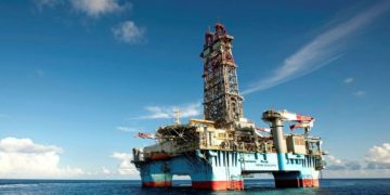 Petronas hires Maersk semi-submersible for Suriname exploration