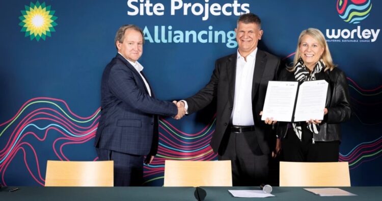bp and Worley announce global strategic alliance across site projects